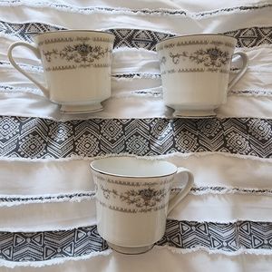 Diane tea cups